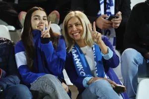 (Φώτος) Ο κόσμος στην Περιστερώνα