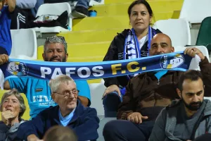 (Φώτος) Ο κόσμος στην Περιστερώνα