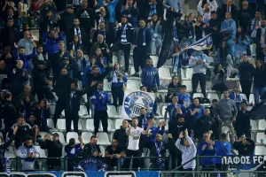 (Φώτος) Ο κόσμος στην Περιστερώνα