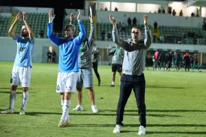 (Βίντεο kerkida) Το πάρτι παικτών και κόσμου στην Περιστερώνα