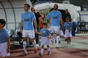 Πάφος-Καρμιώτισσα: Τεσσάρα και παραμονή στην 1η θέση! (Φώτος)