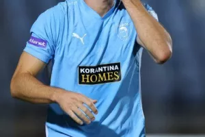 Πάφος-Καρμιώτισσα: Τεσσάρα και παραμονή στην 1η θέση! (Φώτος)