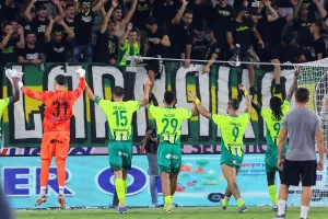 Χάνει ή κερδίζει-Κανένας συμβιβασμός...  