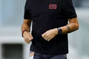 Απόλλων-Ομόνοια 29Μ: Επιστροφή στις νίκες με Βεϊσμπέκ και Ντορεγκαράι (φώτος)