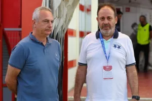 Καρμιώτισσα-Απόλλων: Μεγάλη  νίκη στο ντεμπούτο του Καμορανέζι! (Φώτος)