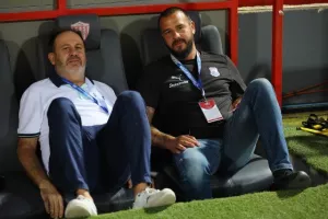 Καρμιώτισσα-Απόλλων: Μεγάλη  νίκη στο ντεμπούτο του Καμορανέζι! (Φώτος)
