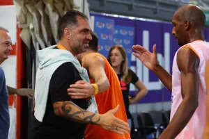 Καρμιώτισσα-Απόλλων: Μεγάλη  νίκη στο ντεμπούτο του Καμορανέζι! (Φώτος)
