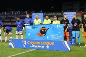 Καρμιώτισσα-Απόλλων: Μεγάλη  νίκη στο ντεμπούτο του Καμορανέζι! (Φώτος)