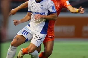 Καρμιώτισσα-Απόλλων: Μεγάλη  νίκη στο ντεμπούτο του Καμορανέζι! (Φώτος)