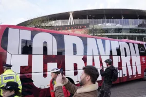 Η Μπάγερν κατήγγειλε στην UEFA επίθεση στο πούλμαν της με πέτρες