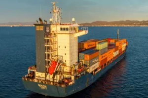 Αλβανία: Πλοίο με ύποπτα απόβλητα επέστρεψε στη χώρα έπειτα από πολύμηνη περιπλάνηση - Η Ταϊλάνδη αρνήθηκε να το δεχτεί