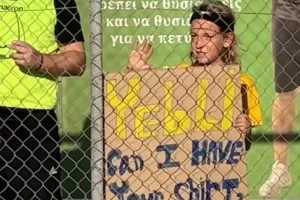 Πήρε το "δώρο" του ο μικρός! (βίντεο)