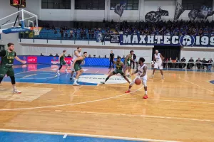 Ήττα στις λεπτομέρειες στον πρώτο ιστορικό αγώνα (φώτος)