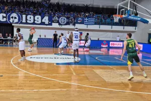 Ήττα στις λεπτομέρειες στον πρώτο ιστορικό αγώνα (φώτος)