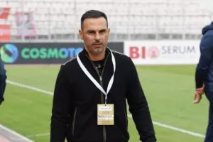Πουρσαϊτίδης: ''Μας φέρνει πίσω η ήττα''