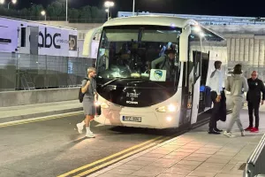 (ΦΩΤΟΣ) Η άφιξη της Πάφος Fc