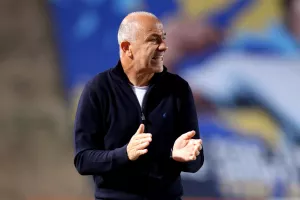 Ομάδα έκπληξη για Μάριο 