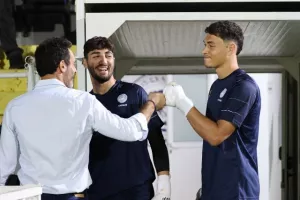 Ήττα όμως ενθαρρυντικά μηνύματα από τους νεαρούς κόντρα στην ισχυρή Γαλλία (Φώτος)