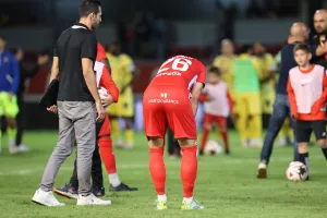 Επί της ουσίας/ΣΑΛΑΜΙΝΑ