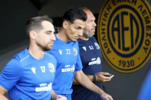 ΑΕΛ-Εθνικός: Γενέθλια με 5αρα και χατ τρικ Μακρή (φώτος) 