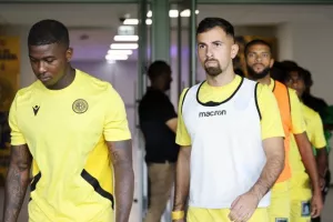 ΑΕΛ-Εθνικός: Γενέθλια με 5αρα και χατ τρικ Μακρή (φώτος) 