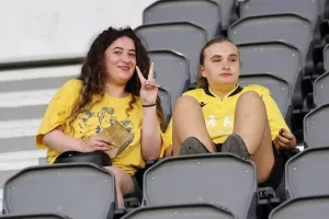 ΑΕΛ-Εθνικός: Γενέθλια με 5αρα και χατ τρικ Μακρή (φώτος) 