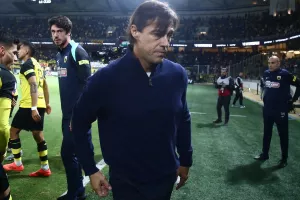 ΑΕΚ: Αποθέωση για Αλμέιδα από τον κόσμο