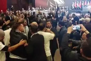 Κακός χαμός!