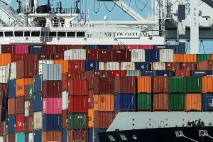 Εμφραγμα στις μεταφορές από τη μεγάλη απεργία σε 14 λιμάνια των ΗΠΑ