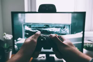 Αυτόν τον xειμώνα, το gaming είναι η καλύτερη διασκέδαση: Πώς να επιλέξεις την ιδανική κονσόλα