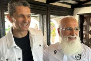 Στο πλευρό του Λουτσέσκου ο Ιβάν: «Κανείς αντίπαλος δεν μπορεί να του κάνει υποδείξεις» - Το μήνυμα για τον Ηλιόπουλο!