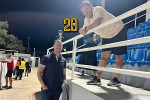 Στο "Δασάκι" ο Μάκης και κουβέντα με Πιντσέλι  