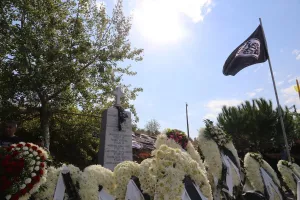 Άρης για τους αδικοχαμένους φίλους του ΠΑΟΚ στα Τέμπη: "Στον θάνατο δεν υπάρχουν χρώματα"