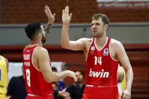 Βεζένκοβ: "Απαράδεκτη η εικόνα μας στα πρώτα 30 λεπτά, ήμασταν μουντοί και δεν θα έπρεπε"