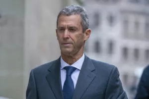 Θρίλερ με τη σύλληψη του Ισραηλινού δισεκατομμυριούχου στο «Ελ. Βενιζέλος»