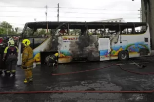 Φωτιά σε λεωφορείο μαθητών στην Ταϊλάνδη - 25 νεκροί ανάμεσά τους και παιδιά