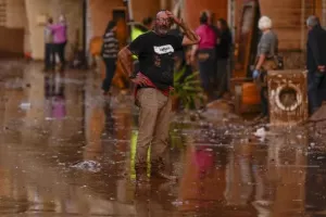 Ευθύνες στις λάσπες: Τι πήγε τόσο λάθος στην Ισπανία και θρηνεί δεκάδες νεκρούς;