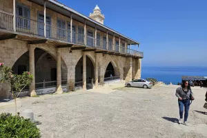 Μας περιμένει...