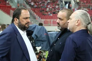 "O Πρόεδρος της ΠΑΕ και η οικογένεια του Ολυμπιακού έχουν την συνείδησή τους πεντακάθαρη"