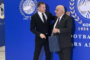 ΕΔΩ και ο Σεφτσένκο 