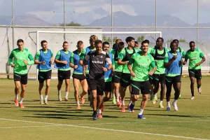 (Φώτος) Συνεχίζεται η δουλειά 