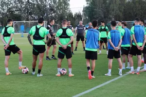 Κάθε εβδομάδα κι άλλος στη... λίστα