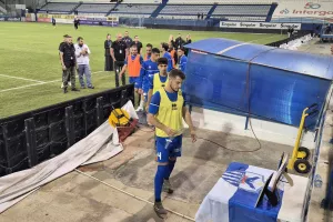 Συγκινητική στιγμή στο "ΠΑΠ" (Φώτος)