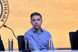 Άρεσε/Σατσιάς 