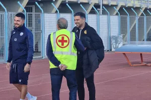 Με χαμόγελο... στα γνώριμα λημέρια ο Σατσιάς! (Φώτος Kerkida)