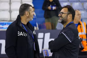 Θυμήθηκαν τα παλιά...