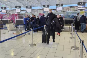 (ΦΩΤΟΣ Kerkida) Άφιξη... αποστολής