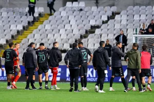 Ανάρτηση της Ομό 29Μ με... σπόντες (Φώτο)