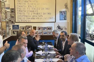 Το τραπέζωμα του ΑΠΟΕΛ στη Φιορεντίνα (φώτος)