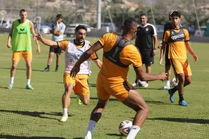 ΚΛΙΚΣ... από την προπόνηση